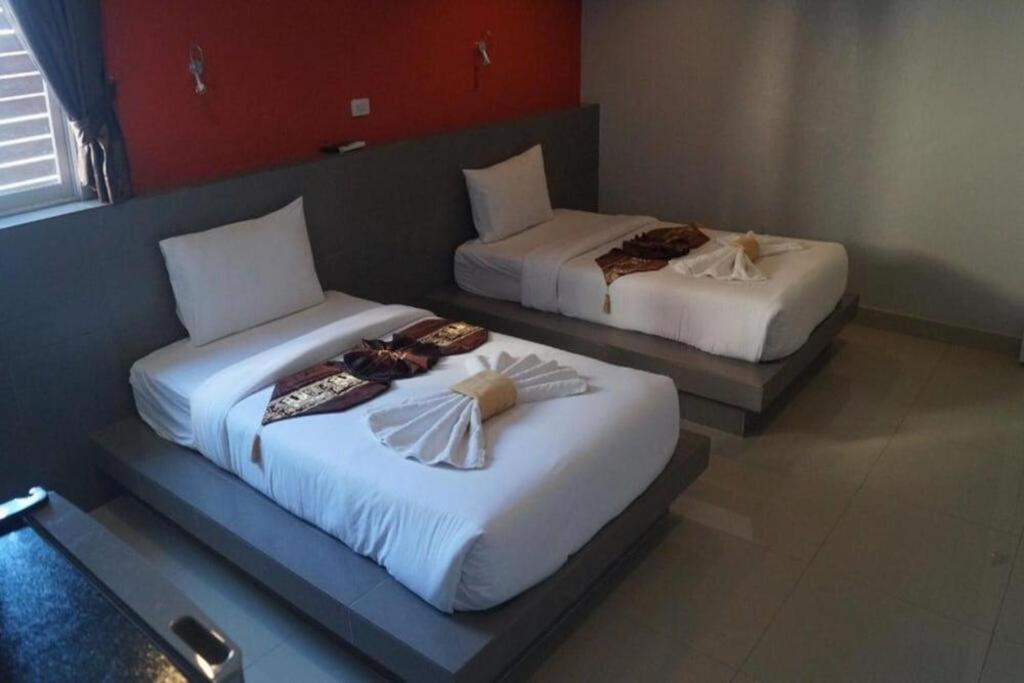 P.F Mansion Hotell Chaweng Beach Exteriör bild
