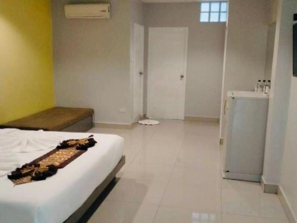 P.F Mansion Hotell Chaweng Beach Exteriör bild