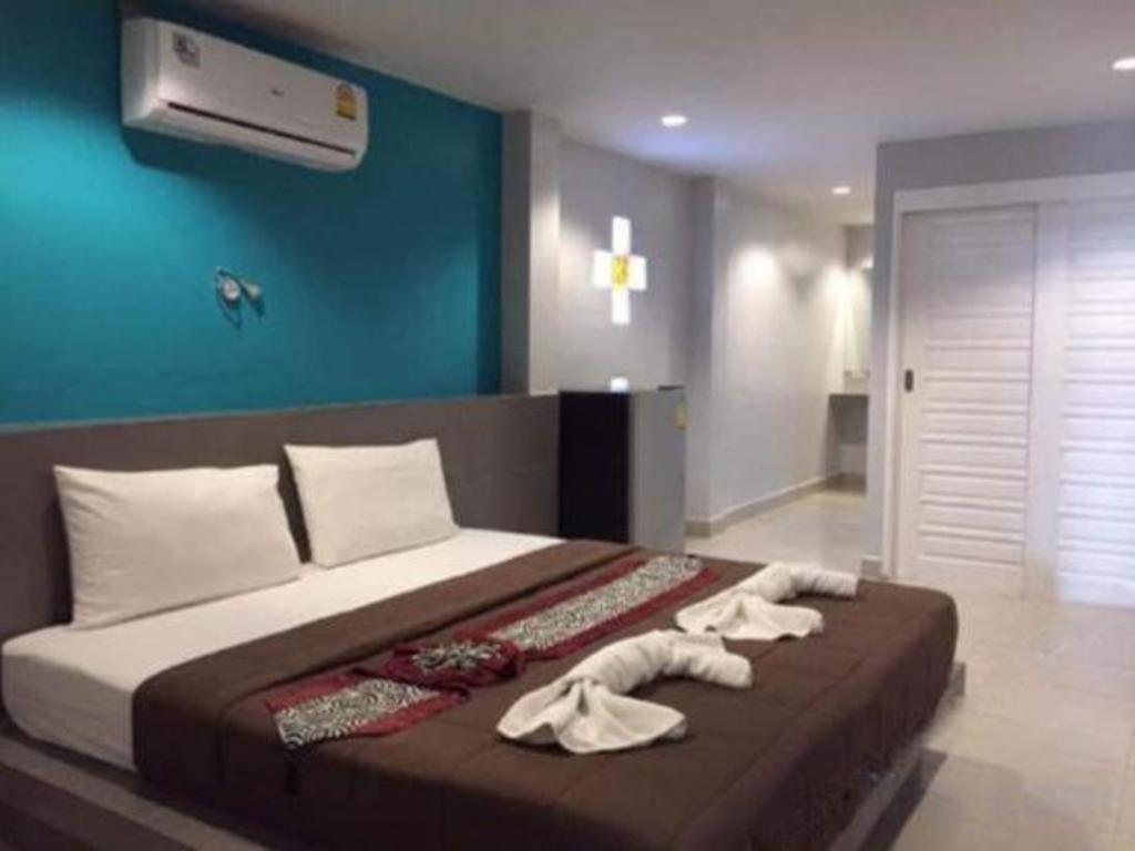 P.F Mansion Hotell Chaweng Beach Exteriör bild