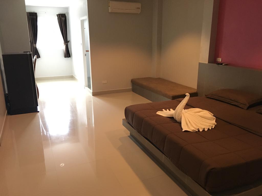 P.F Mansion Hotell Chaweng Beach Exteriör bild
